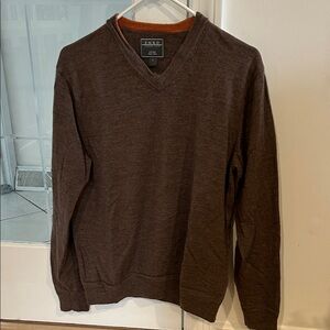 100% Wool Men's Brown V-Neck Sweater